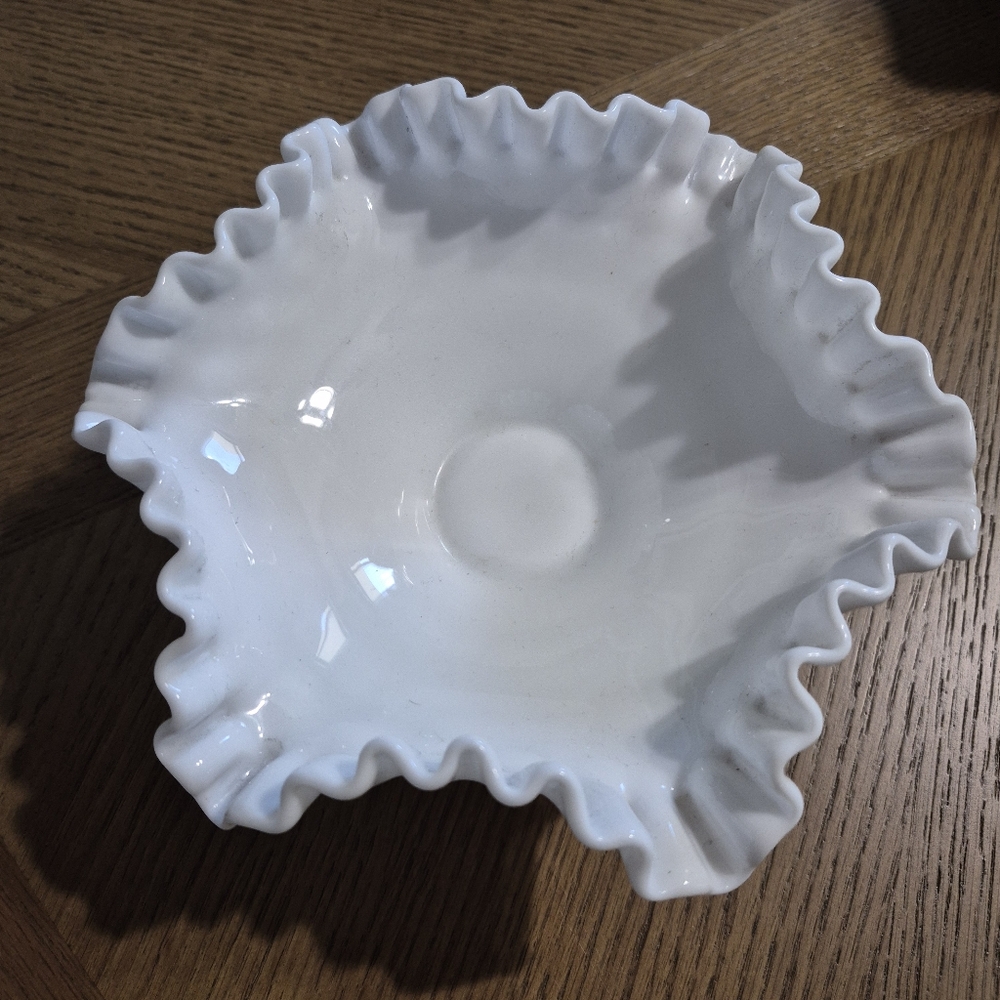 Vintage Fenton White Crimped Nubby Dish